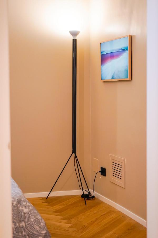Meh Luxury Apartment City Centre Bari Buitenkant foto