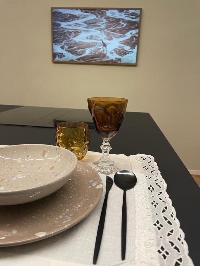 Meh Luxury Apartment City Centre Bari Buitenkant foto