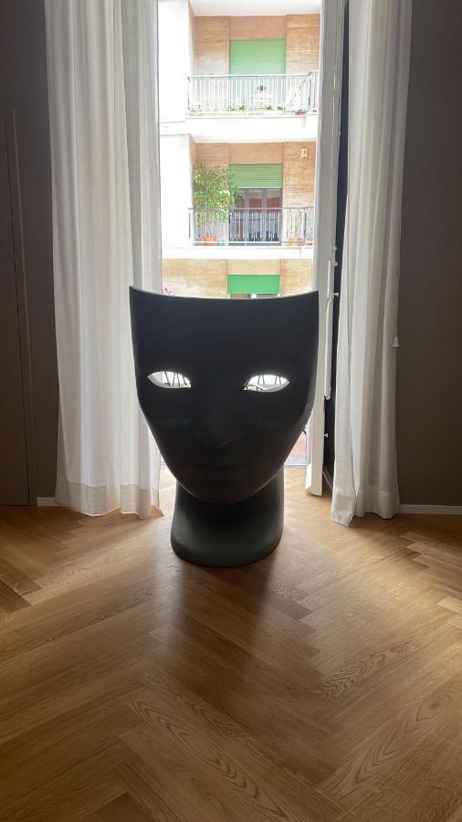 Meh Luxury Apartment City Centre Bari Buitenkant foto
